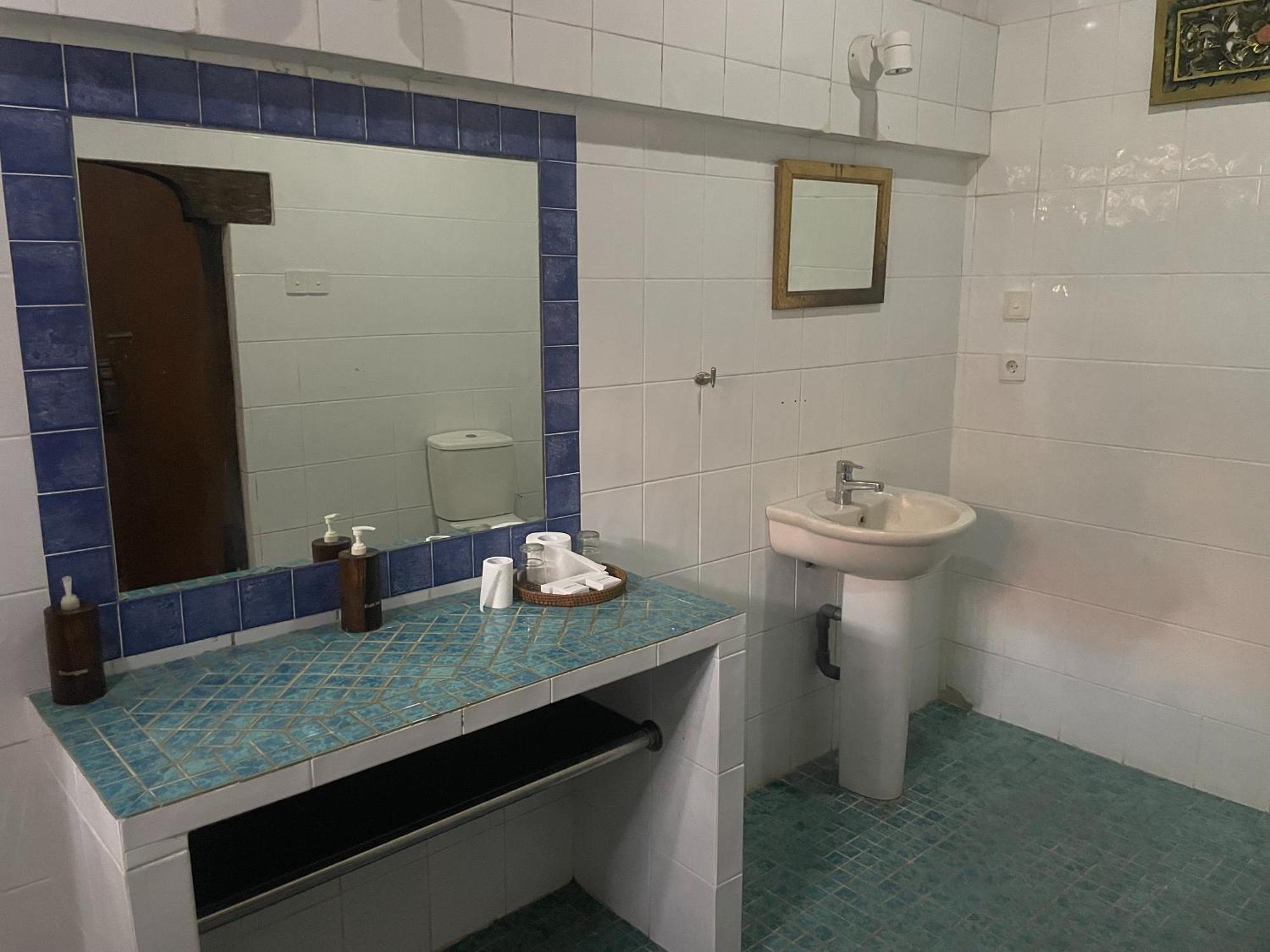 Hotel Graha Madesimon Ketewel Zewnętrze zdjęcie