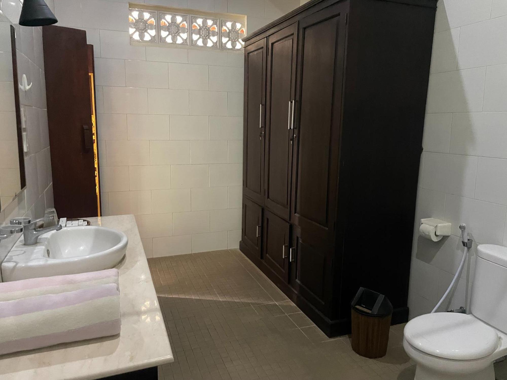 Hotel Graha Madesimon Ketewel Zewnętrze zdjęcie